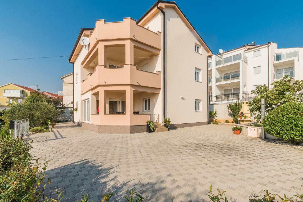 Apartman Klara ซริกเวนิซา ภายนอก รูปภาพ
