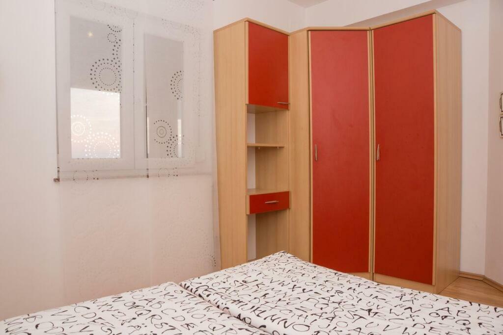 Apartman Klara ซริกเวนิซา ภายนอก รูปภาพ